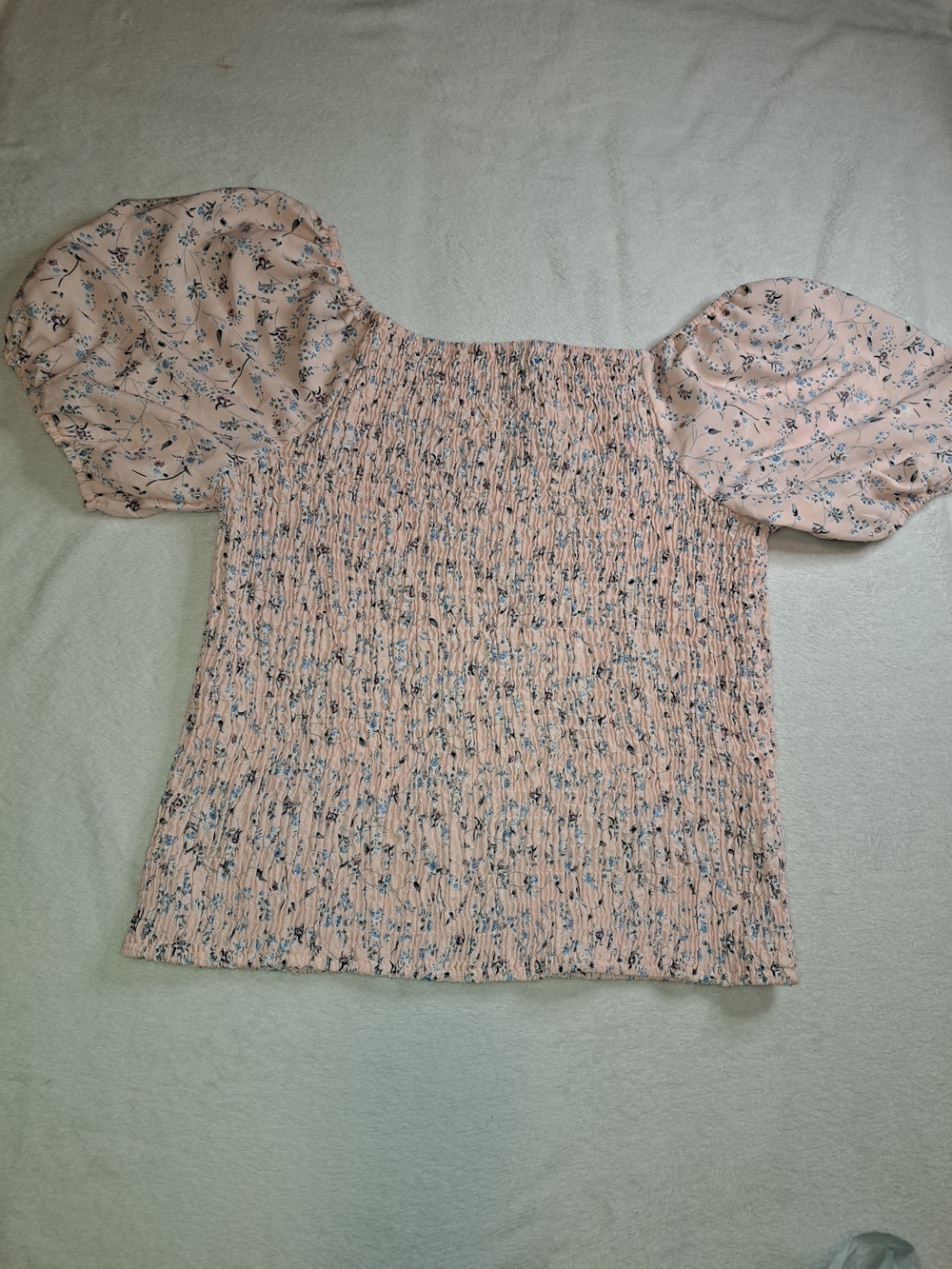 Zenobia Pink Floral Smocked Puff Sleeve Top